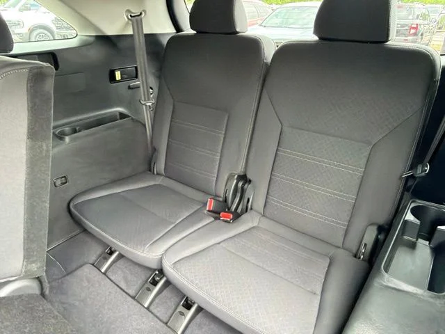 Used 2020 White Kia L image 12