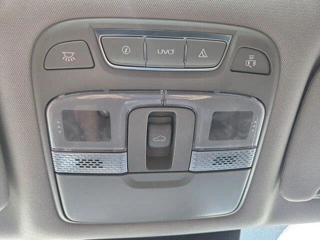 Used 2022 Gravity Grey Kia EX image 21