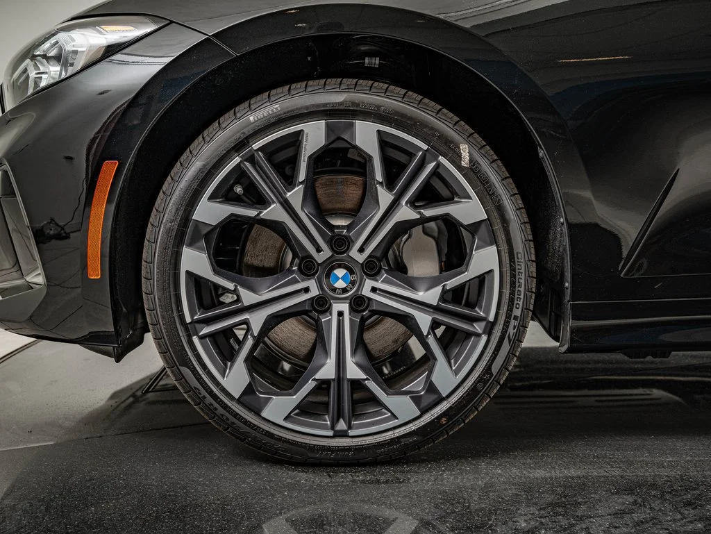 New 2026 Black Sapphire Metallic BMW 330i xDrive image 13
