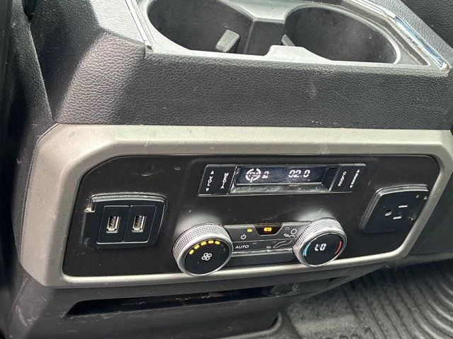 Used 2018 Silver Ford XLT image 20