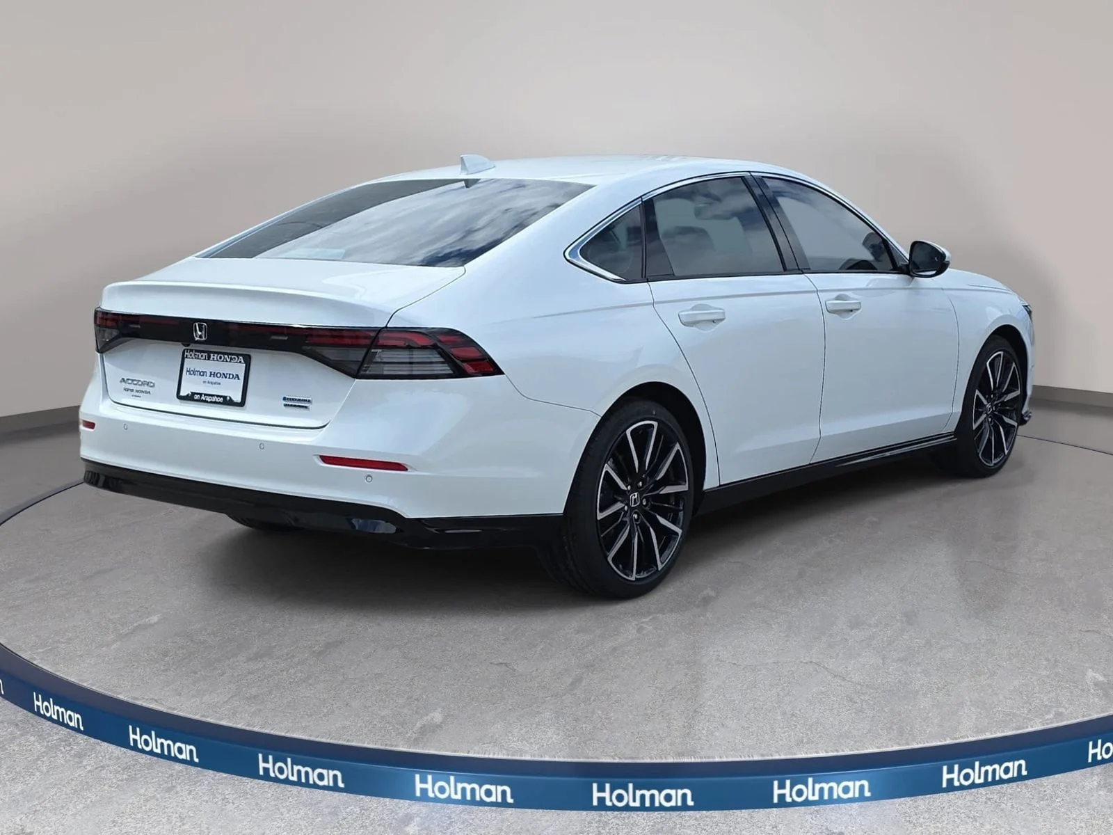 New 2026 Platinum White Pearl Honda Touring image 5