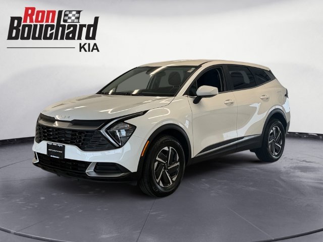 Used 2023 White Kia LX image 5