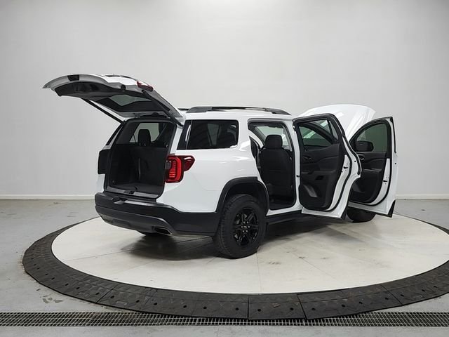 Used 2023 White GMC AT4 image 16