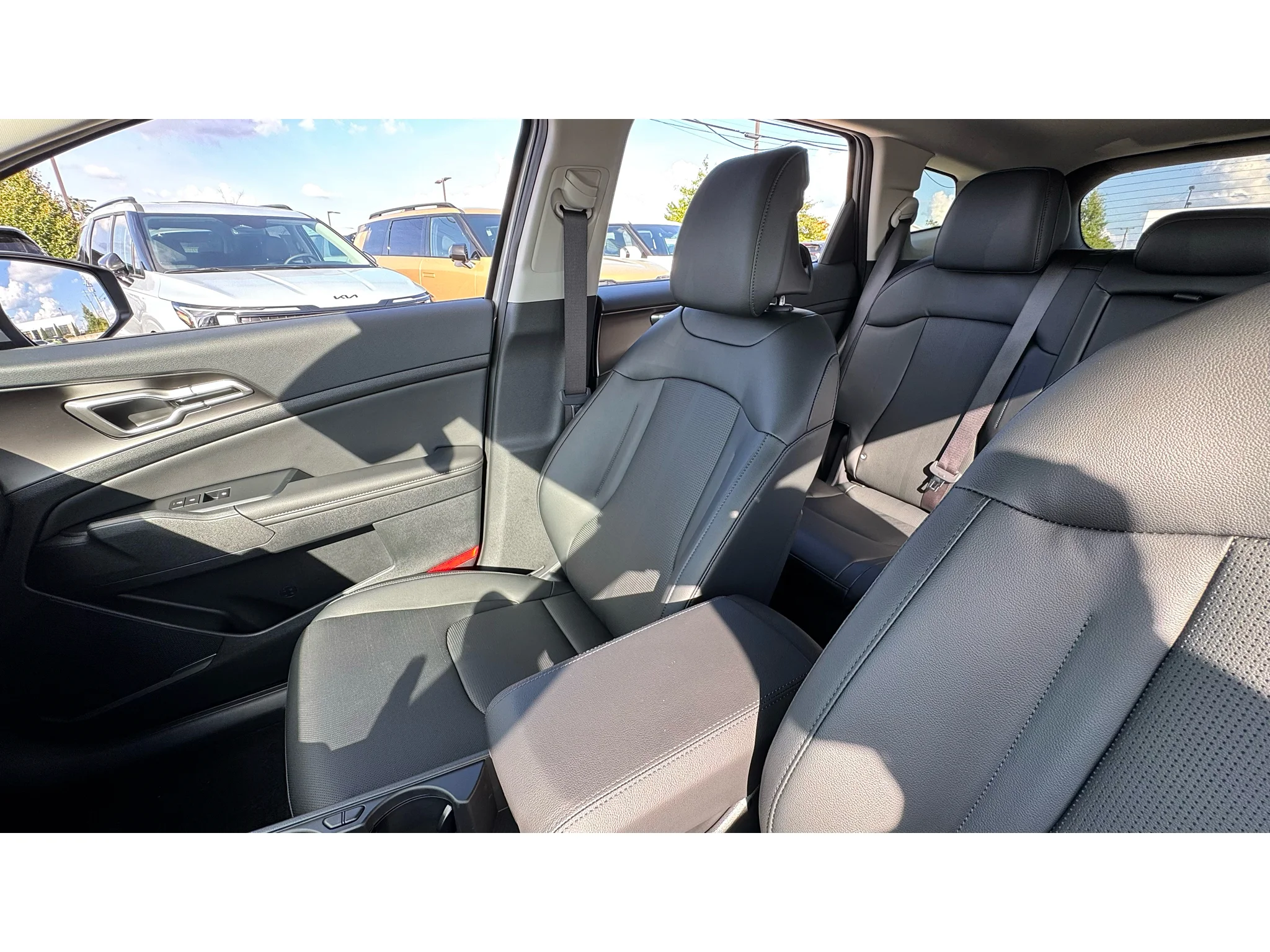 New 2027 Wolf Gray Kia EX image 9