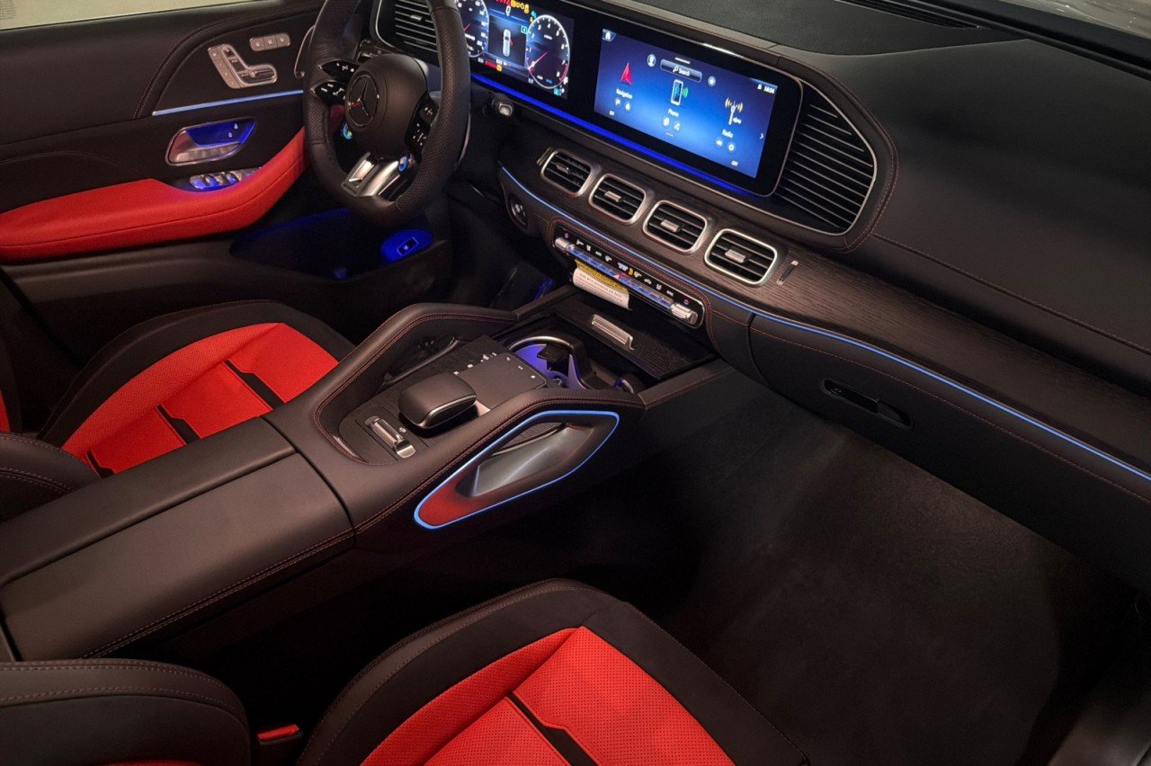 New 2026 Black Mercedes-Benz AMG® GLE 63 S 4MATIC+ SUV image 15