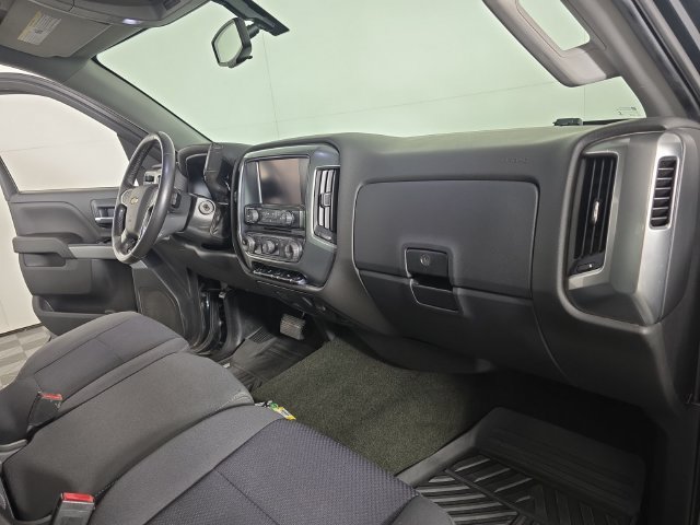 Used 2018 GRAPHITE METALLIC Chevrolet LT image 30