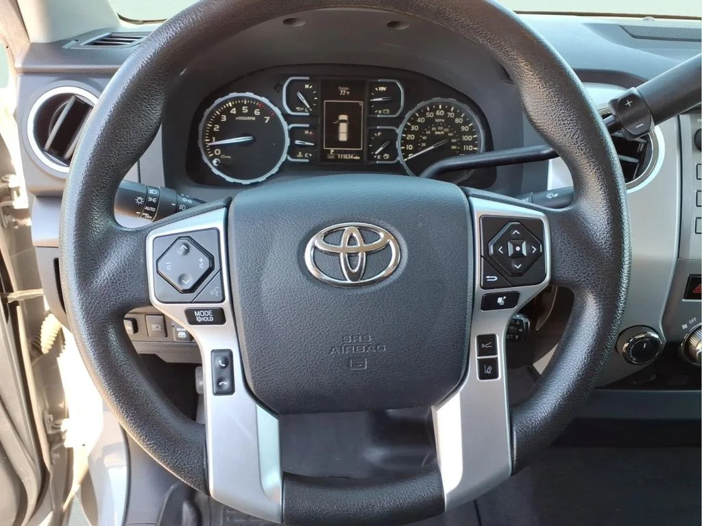 Used 2019 Gray Toyota SR5 image 19