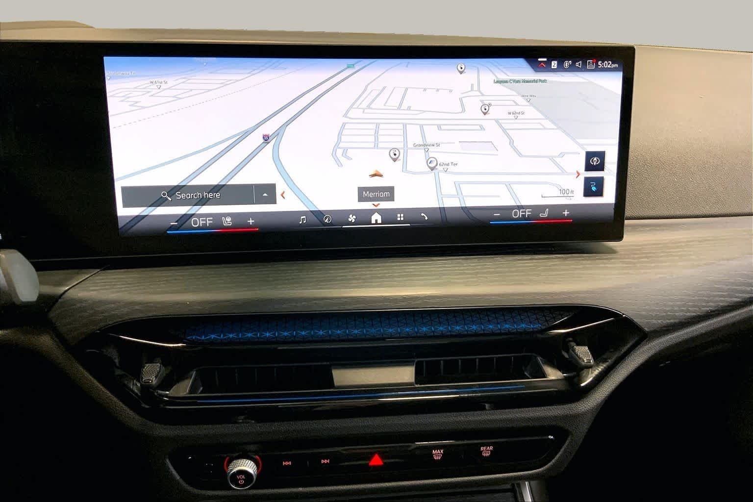 Certified Used 2025 Black Sapphire Metallic BMW xDrive40 image 6