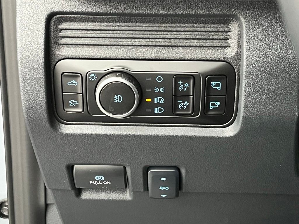 New 2026 Gray Ford Lariat image 22
