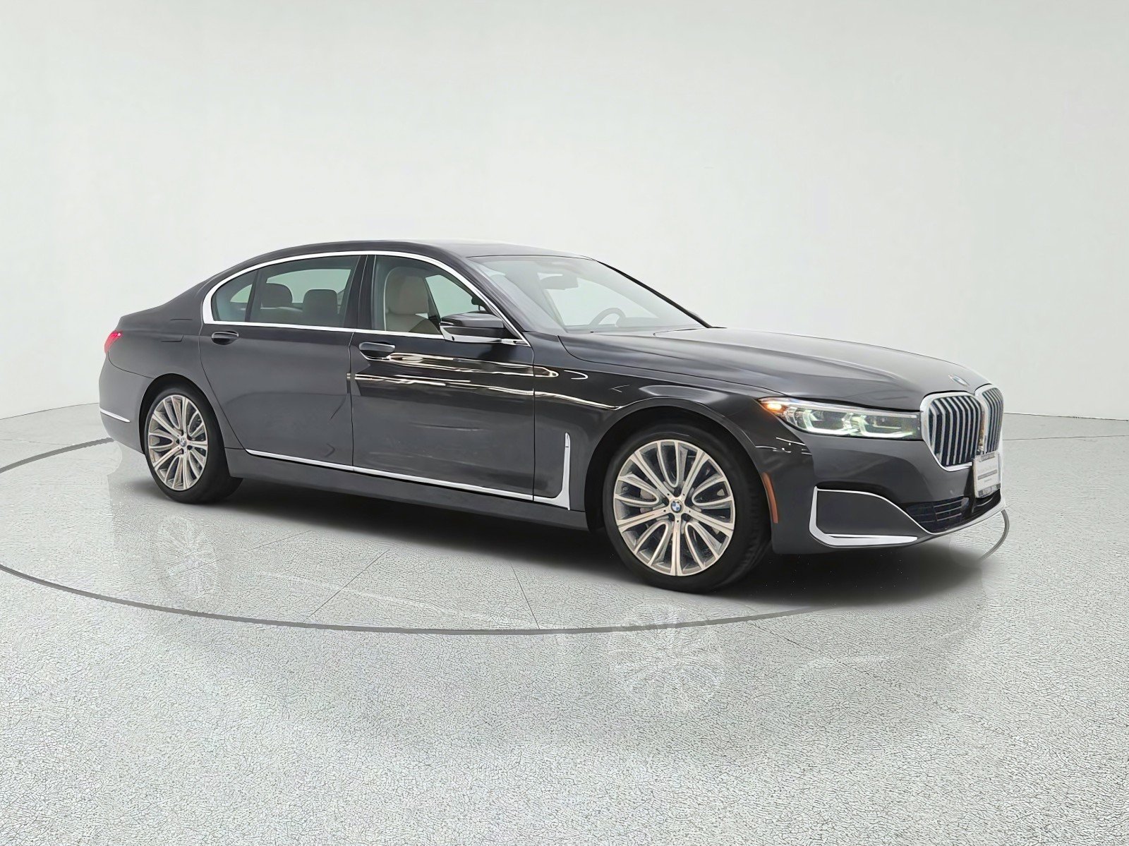 Used 2020 Dark Graphite Metallic BMW 750i xDrive Sedan image 3