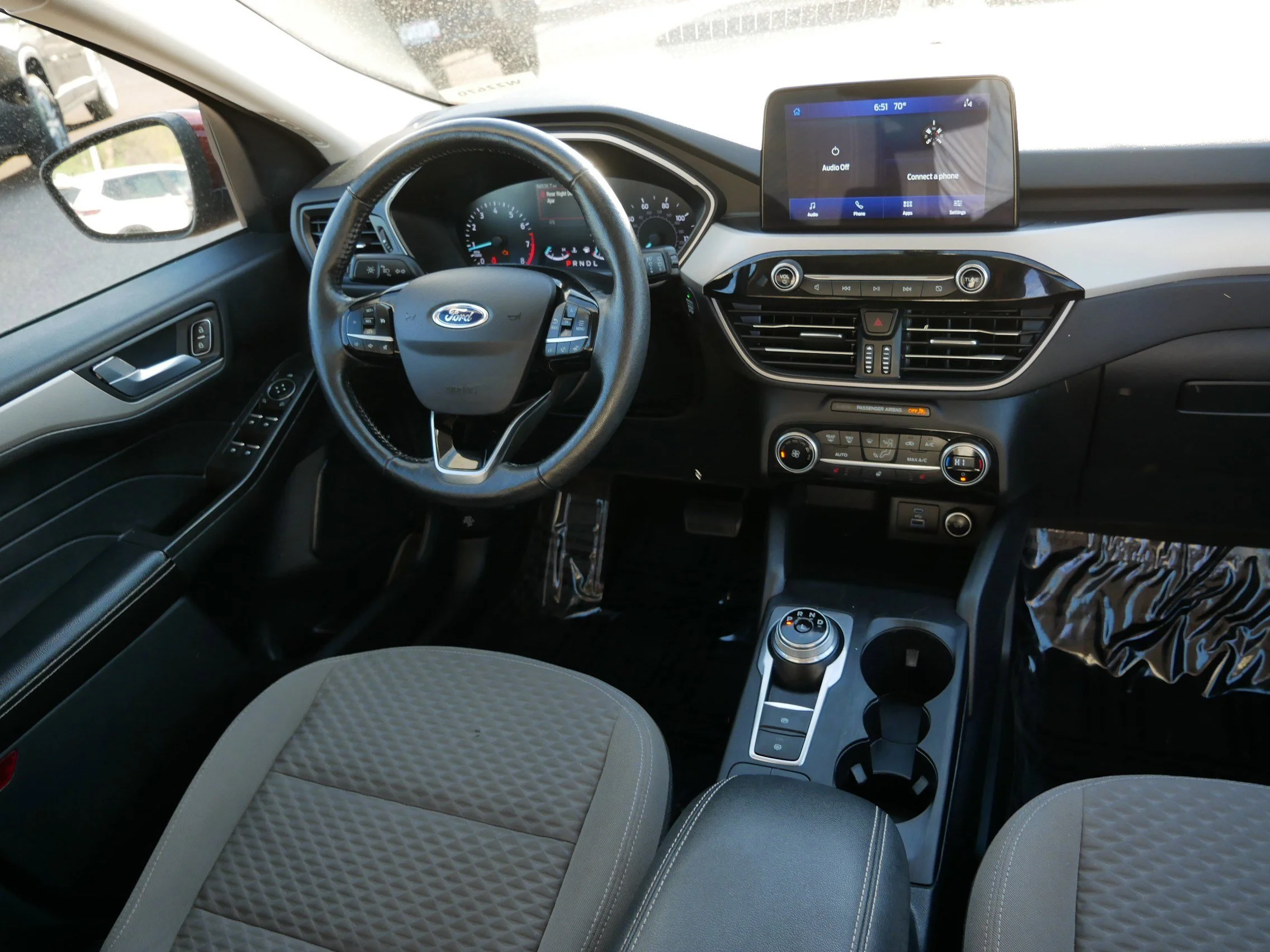 Used 2021 Bronze Fire Ford SE image 9