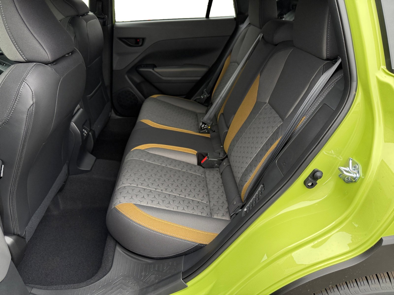 New 2026 CITRON YELLOW PEARL Subaru Sport Hybrid image 16