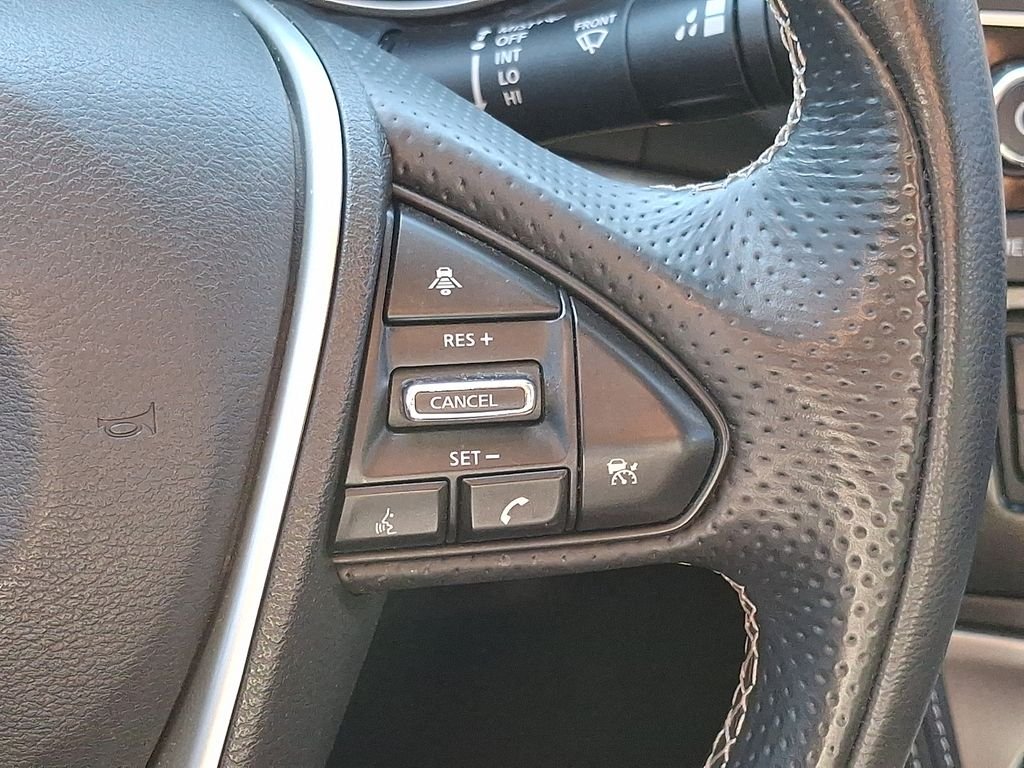 Used 2020 Black Nissan 3.5 SL image 23