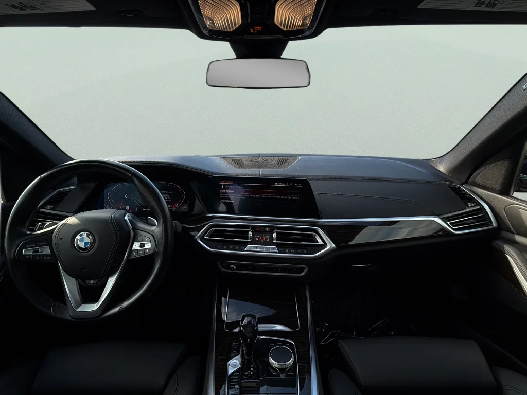 Used 2019 Arctic Gray Metallic BMW xDrive40i image 25