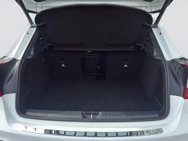Used 2019 White Mercedes-Benz GLA 250 image 14