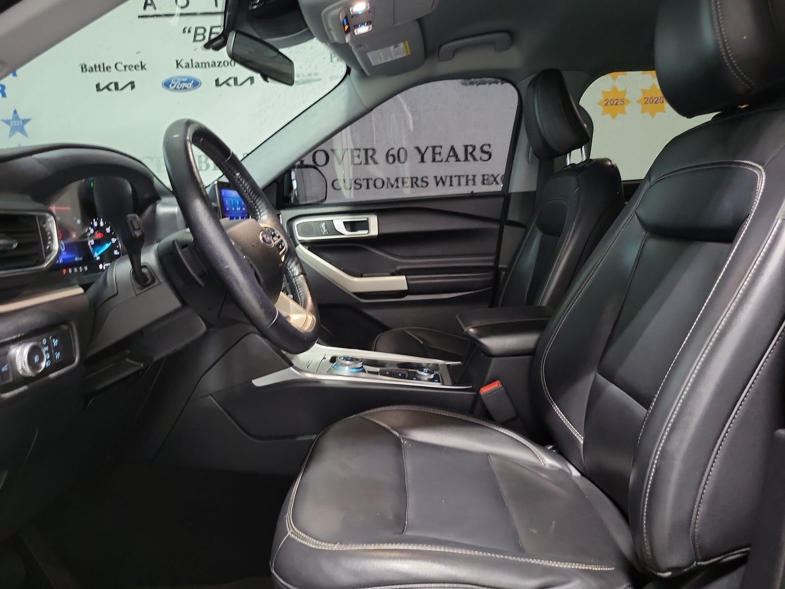 Used 2021 Silver Ford XLT image 8