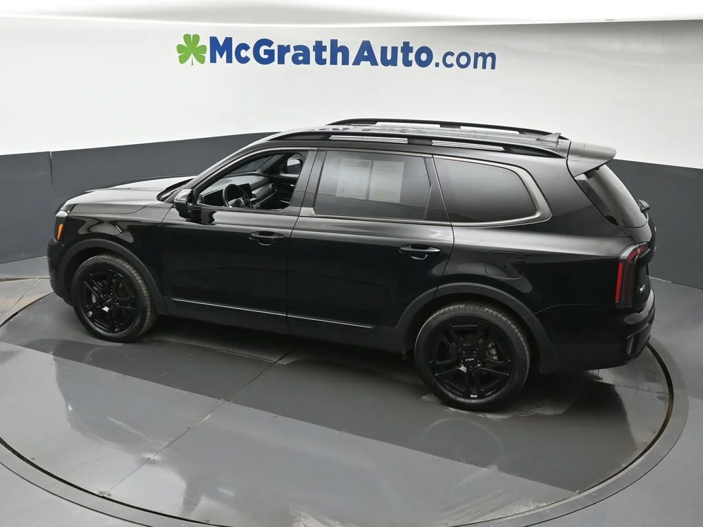 Used 2024 Black Kia EX X-Line image 26
