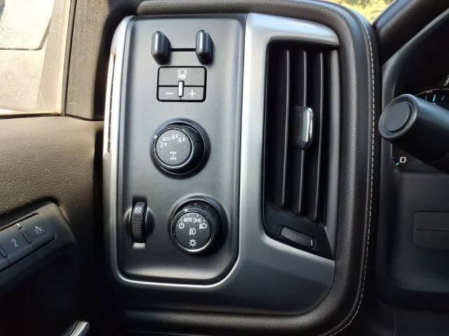 Certified Used 2018 Blue GMC SLT image 25