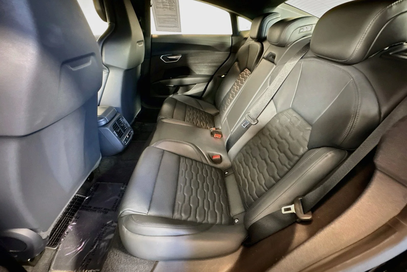 Used 2023 Black Audi  image 20