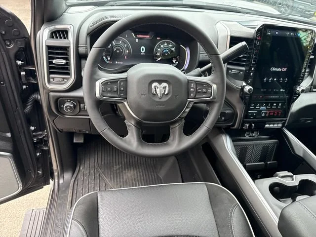 2026 RAM 2500 Laramie - Photo 17