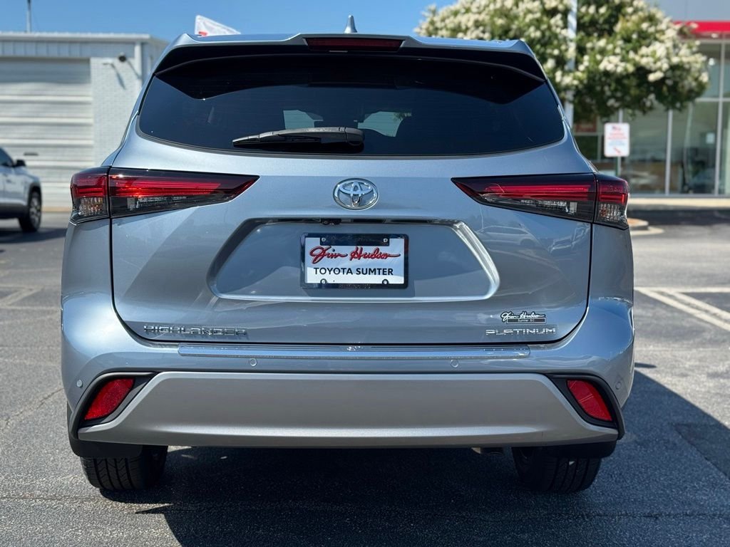 Used 2024  Toyota Platinum image 10