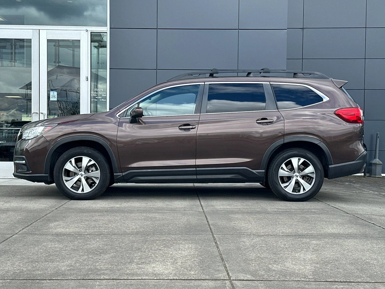 Used 2019 Cinnamon Brown Pearl Subaru Premium image 6