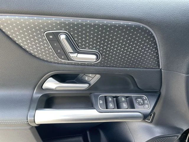 2025 Mercedes-Benz GLA GLA250 - Photo 15