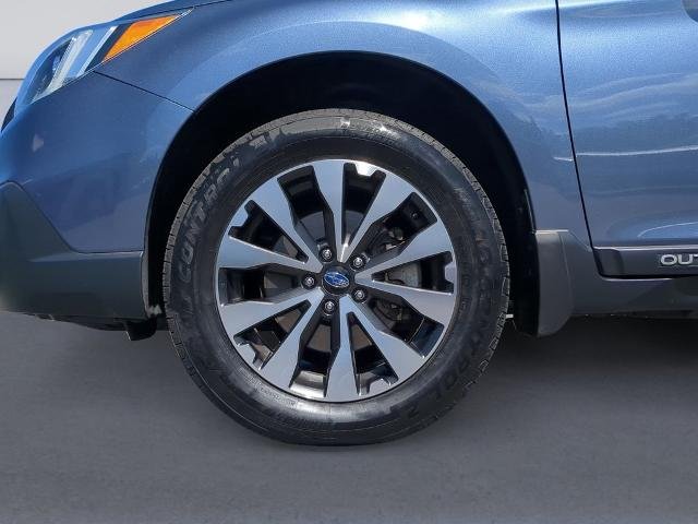 Used 2016 Twilight Blue Metallic Subaru  image 11