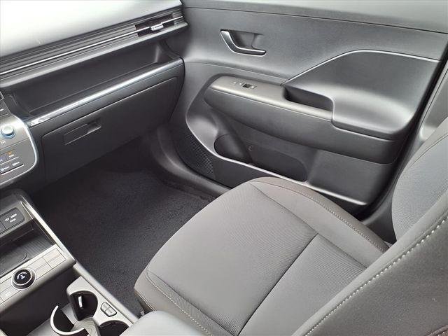 2025 Hyundai Kona SEL Convenience - Photo 12
