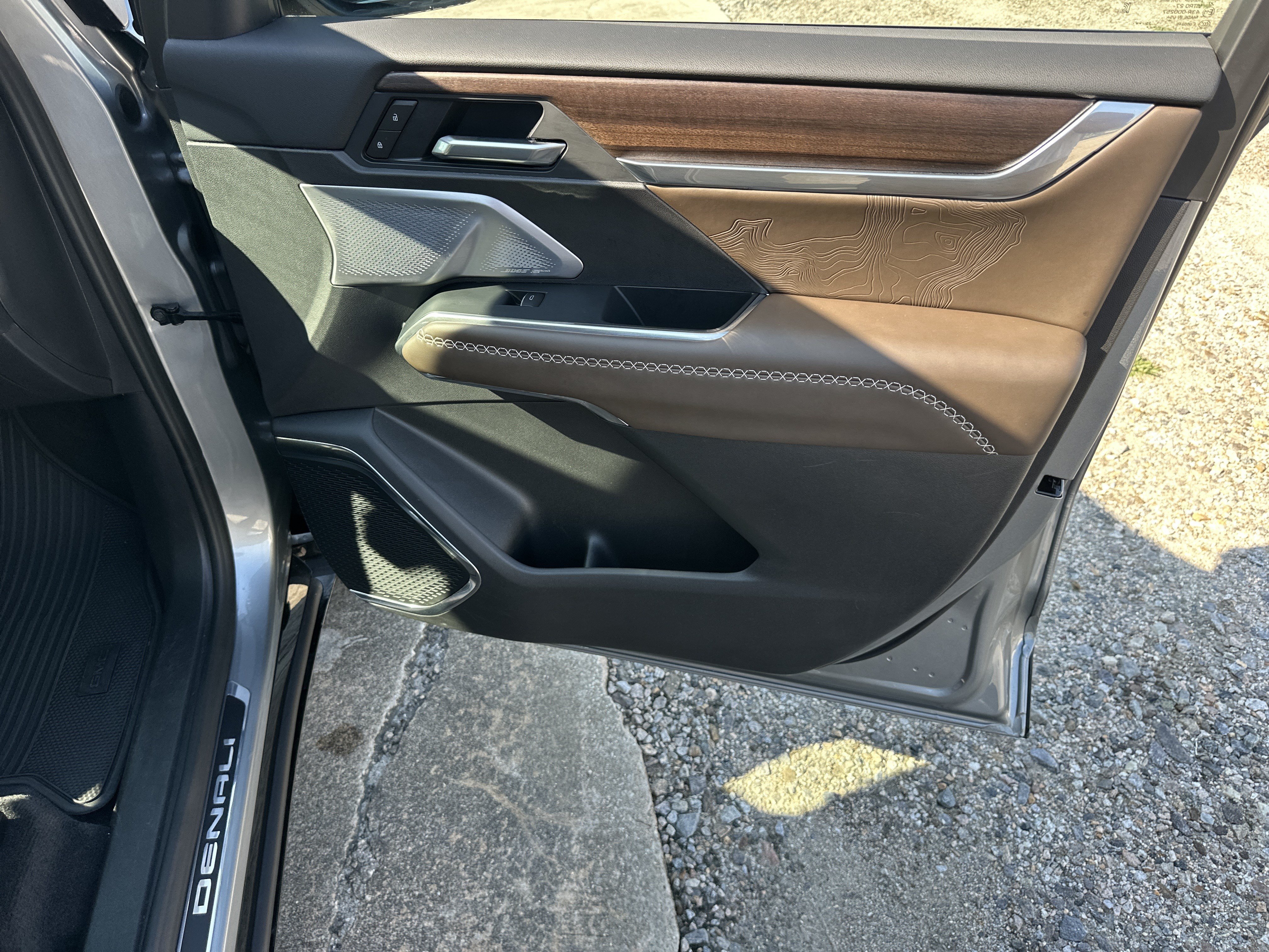 2026 GMC Acadia Denali Ultimate - Photo 15