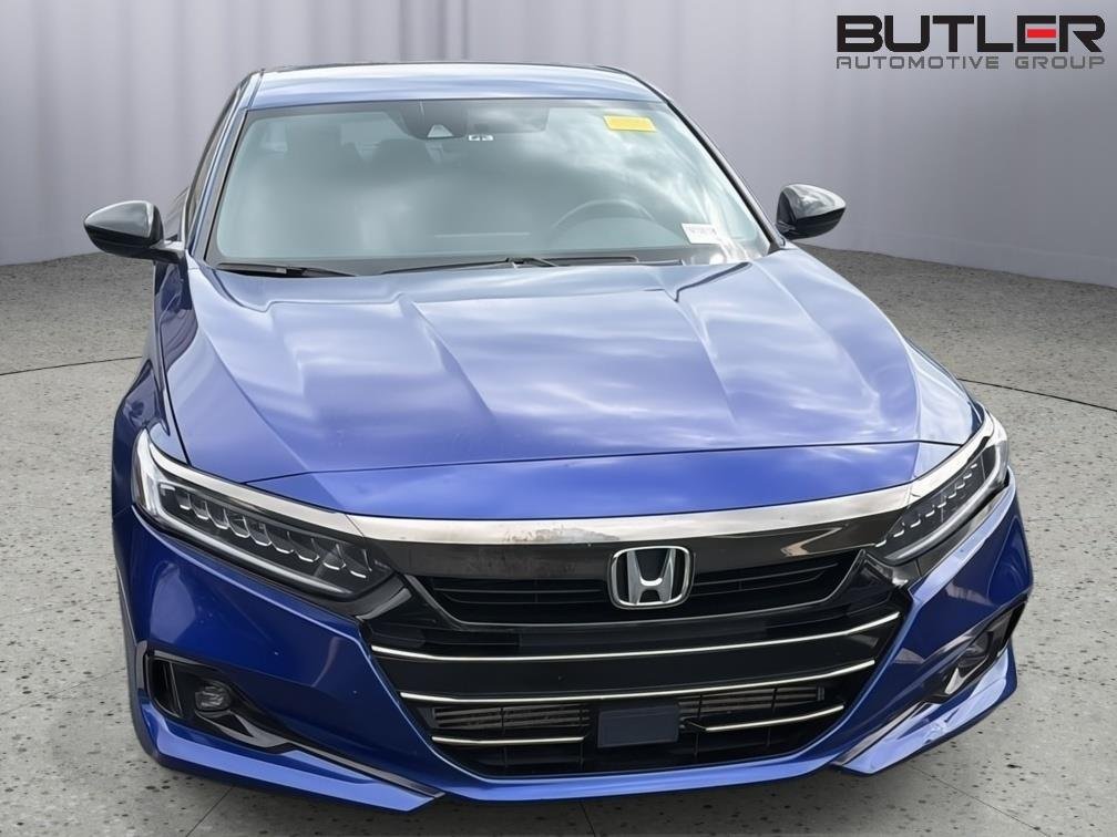 Used 2021 Still Night Pearl Honda Sport image 5