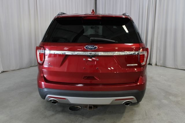 Used 2016 Ruby Red Metallic Ford XLT image 31