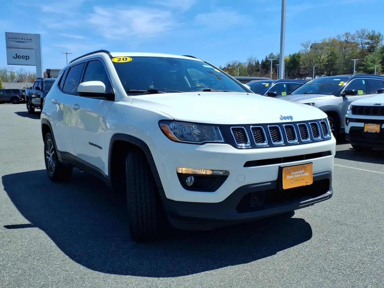 Certified Used 2020 White Clearcoat Jeep Latitude w/Sun/Safety Pkg image 5