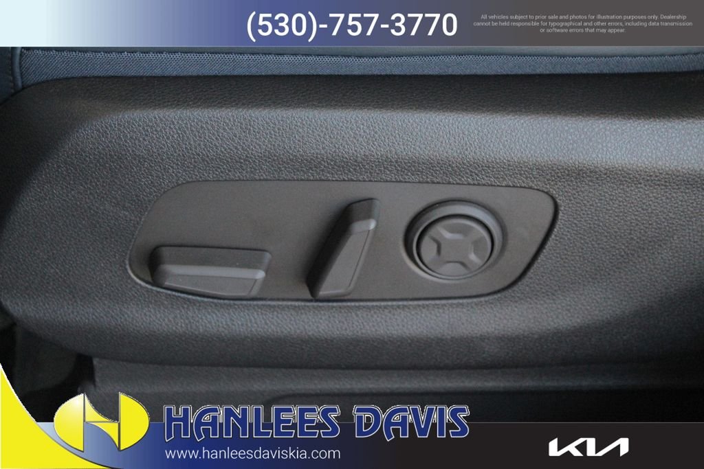 2025 Kia Carnival SX - Photo 32