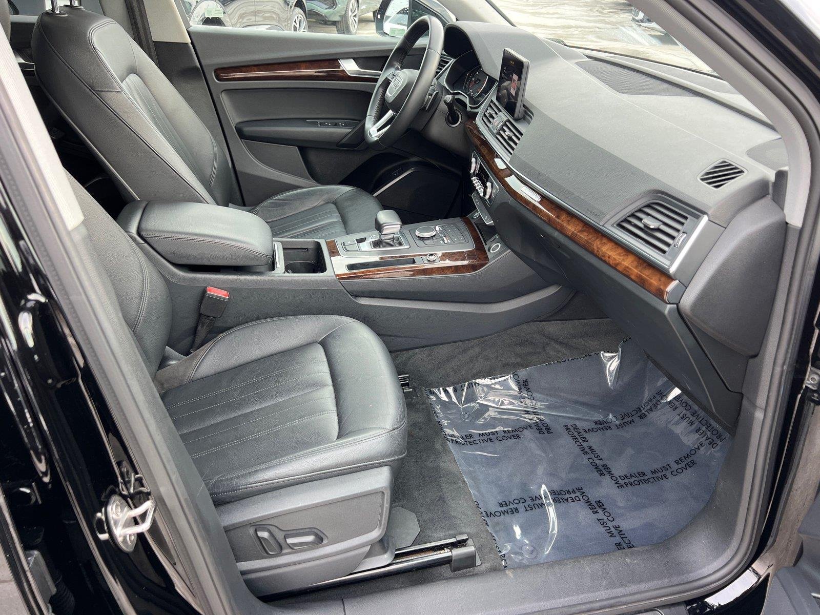 Used 2020 Brilliant Black Audi Premium image 13