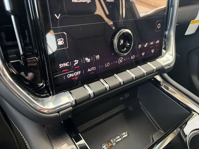 New 2026 White GMC Elevation image 24