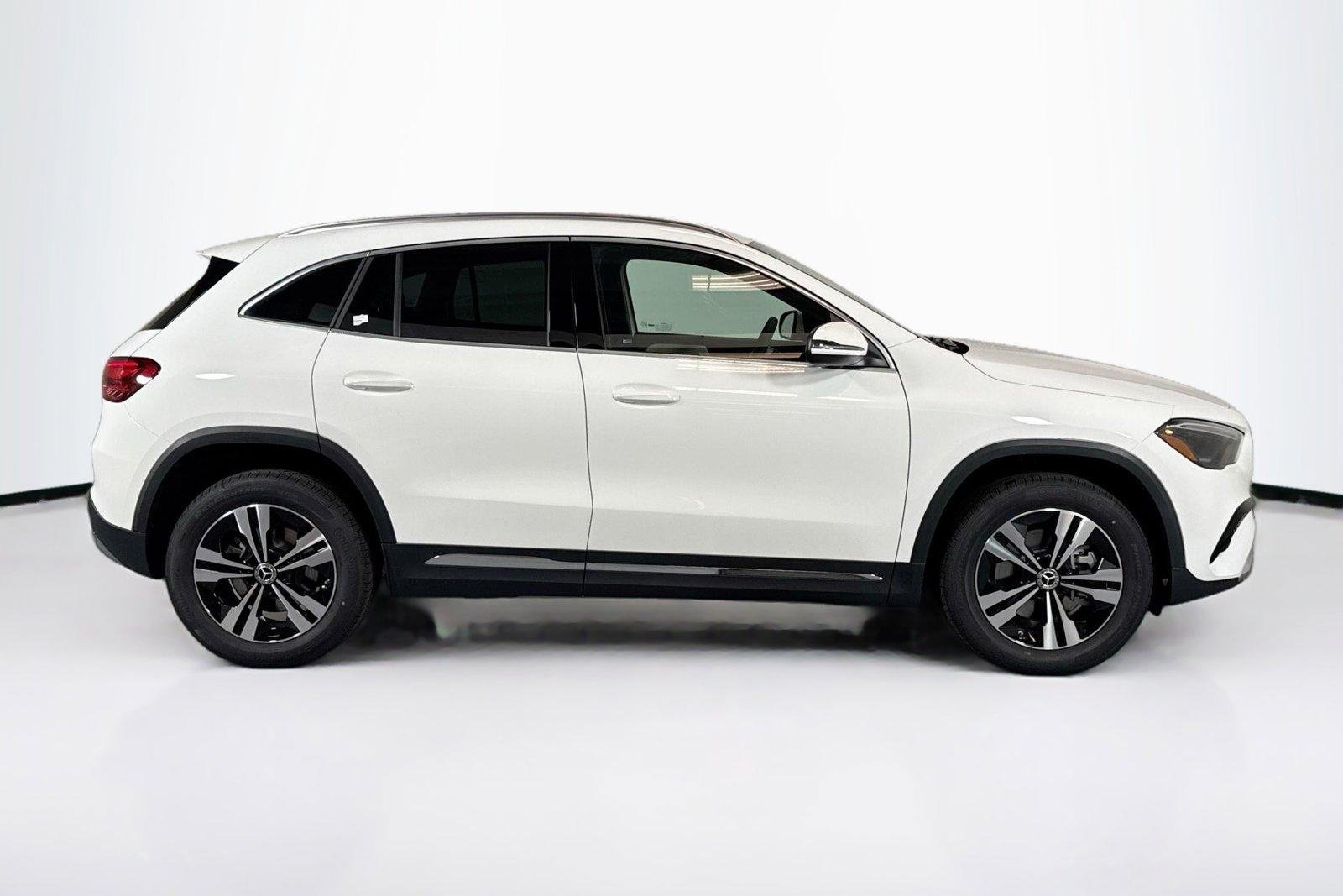 New 2026 Night Black Mercedes-Benz GLA 250 image 4