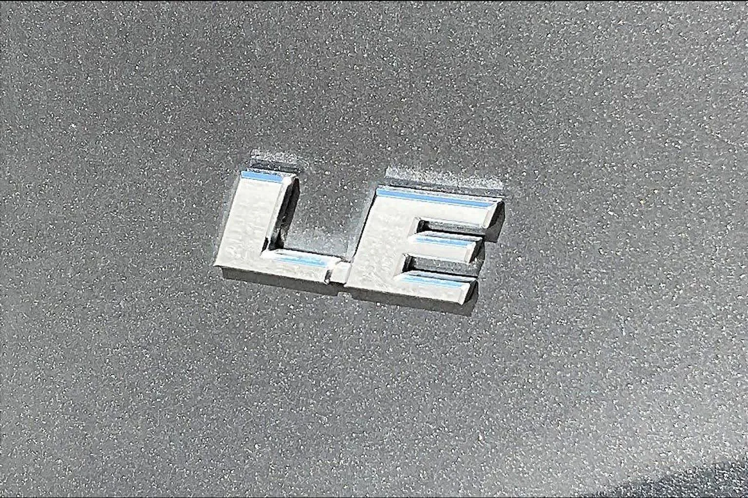 Used 2020 Magnetic Gray Metallic Toyota LE image 10