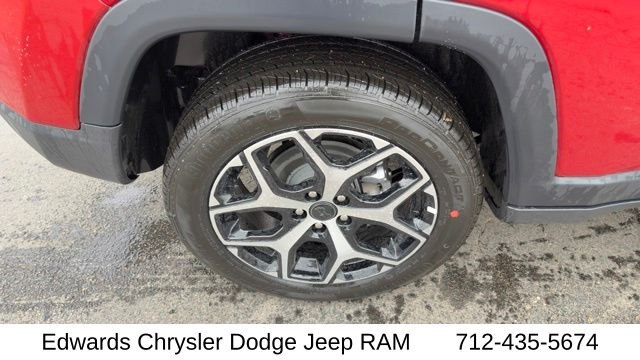 New 2026 Red Hot Pearl-Coat Exterior Paint Jeep Limited image 10