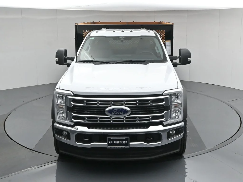 New 2025 White Ford XLT image 33