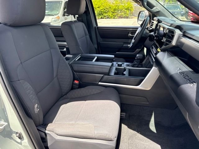 2025 Toyota Tundra SR5 - Photo 23