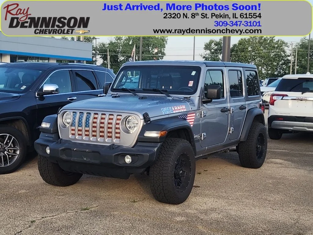 Used 2020 Silver Jeep Unlimited Sport S image 1