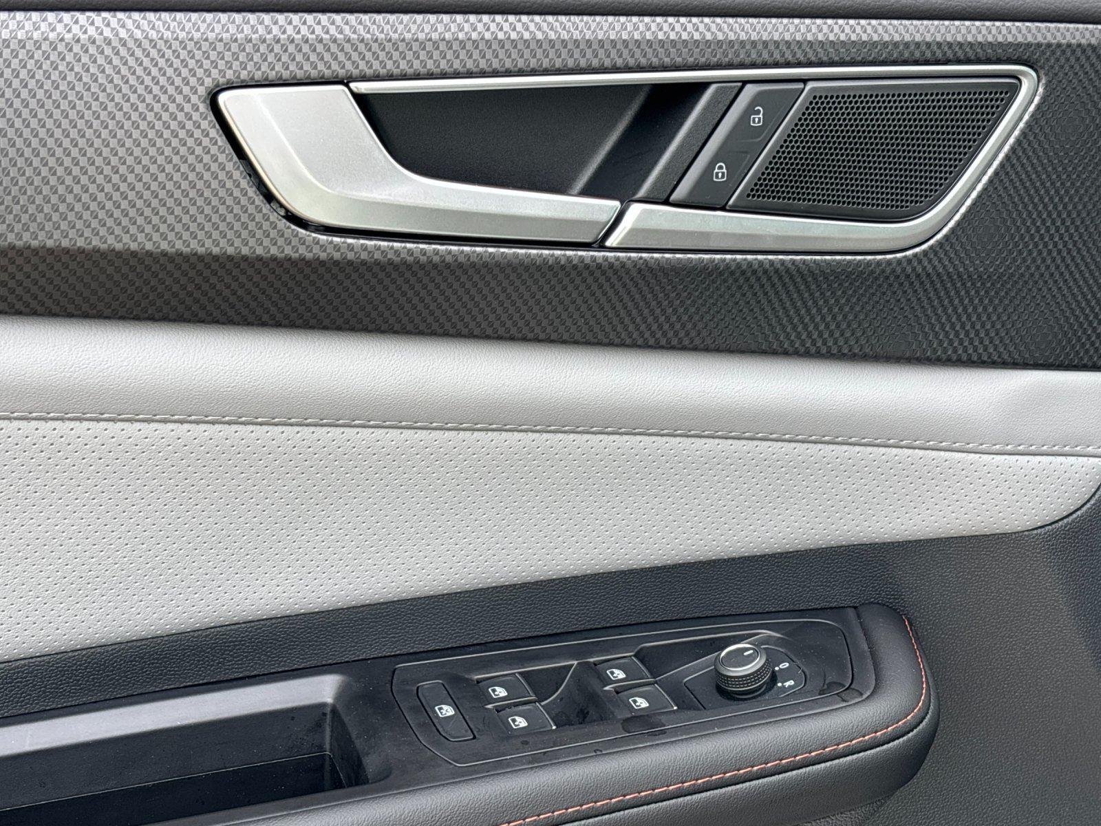 2025 Volkswagen Atlas Atlas Peak Edition - Photo 14