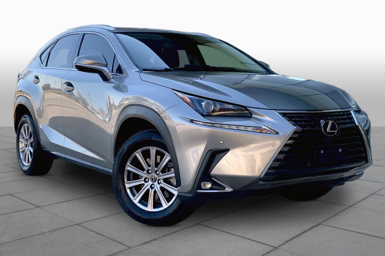 Used 2021 Atomic Silver Lexus  image 3