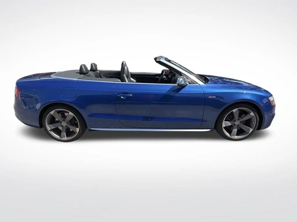 Used 2017 Sepang Blue Pearl Effect w/ Black Roof Audi 3.0 Cabriolet image 4