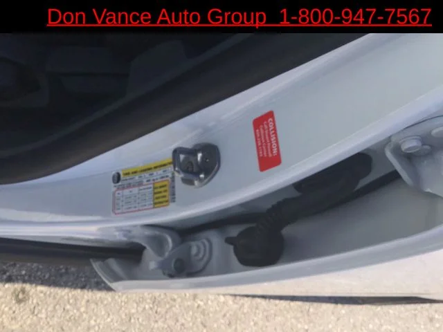 Used 2025 White Ford XL image 28
