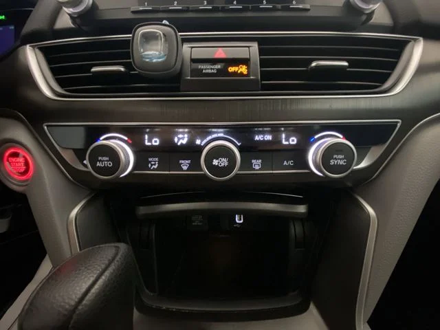 Used 2018  Honda LX image 18