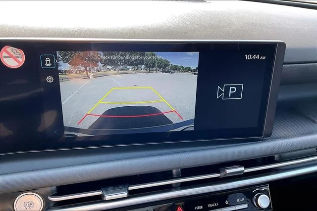 Used 2025 Silver Hyundai SEL image 18