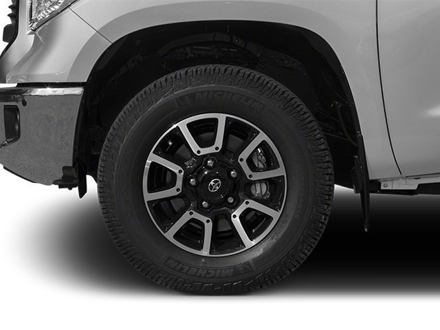Used 2014 Super White Toyota SR5 image 11