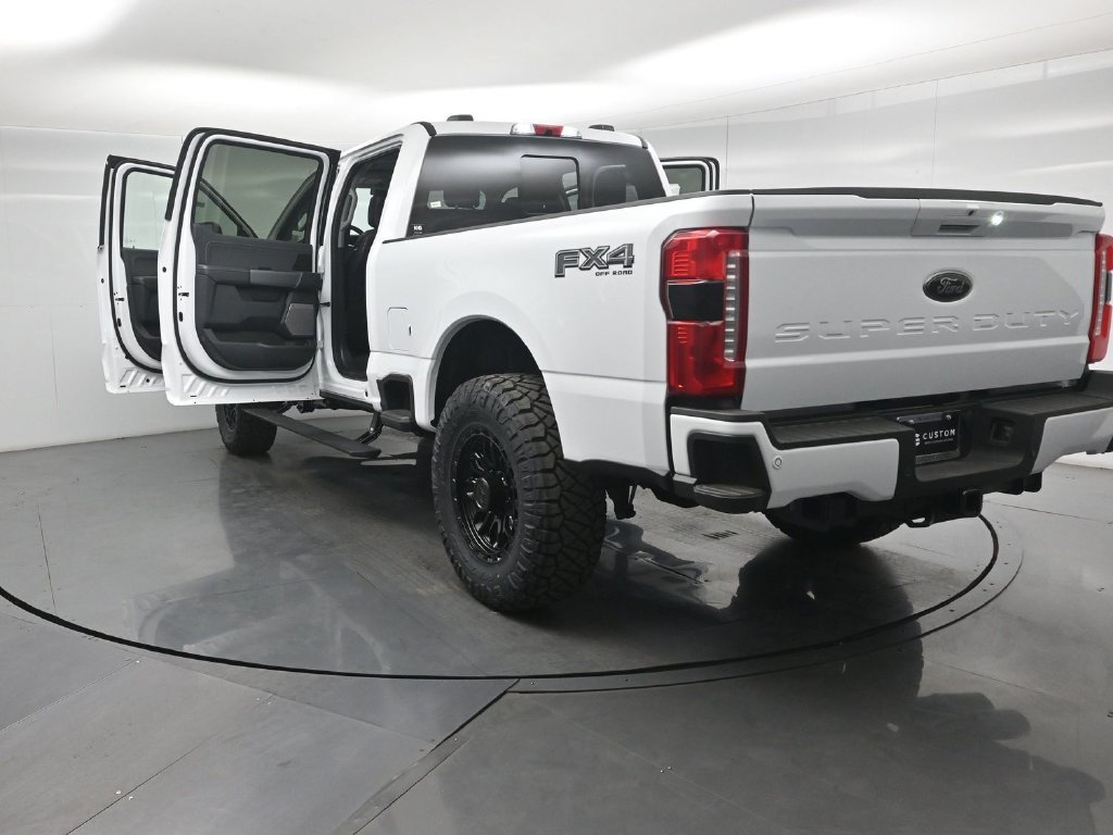New 2026 Oxford White Ford Lariat image 31